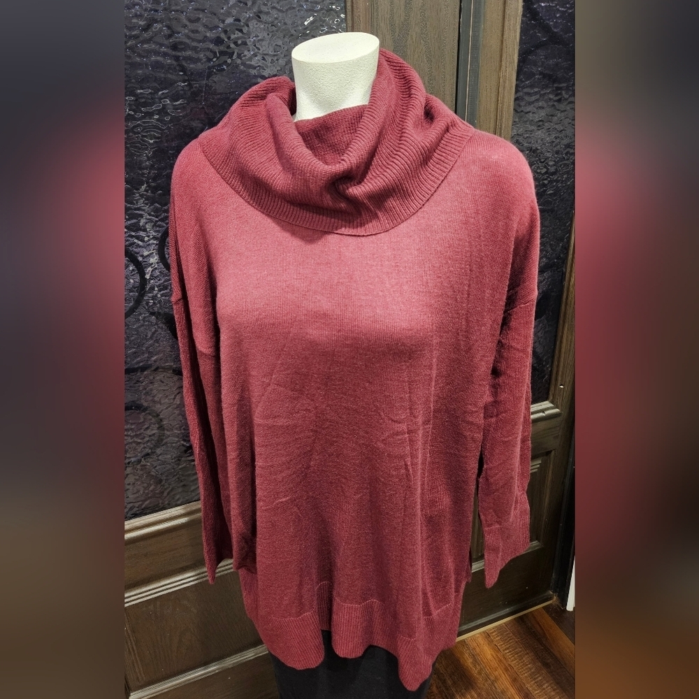 Grace Brand. Ladies Burgundy, cowl neck, soft cozy, long sweater Sz. Medium - Picture 2 of 8
